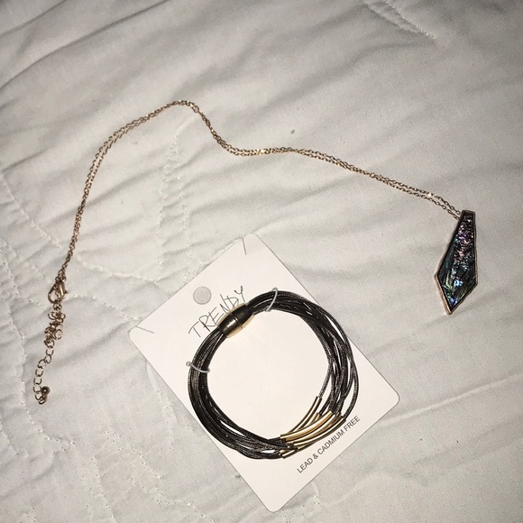 Jewelry set - Picture 1 of 1